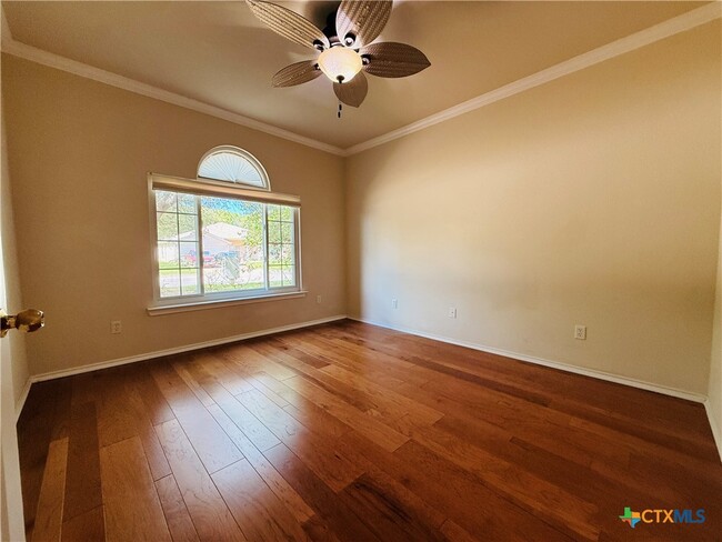 Photo - 109 W Great Plains Trail