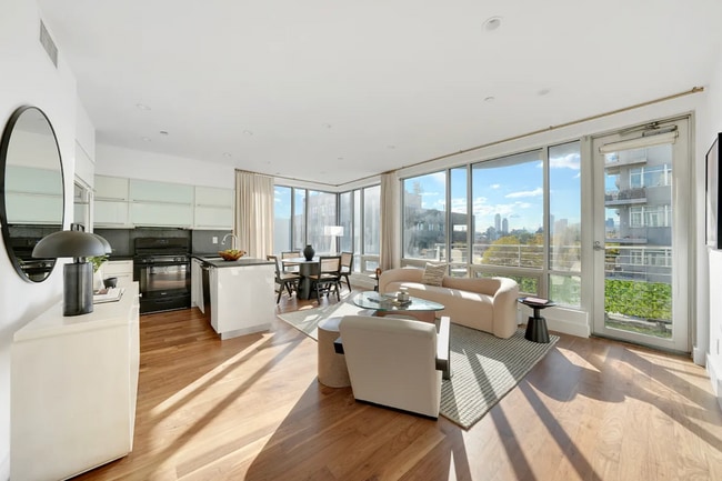Building Photo - 36 Eckford St Unit 5A