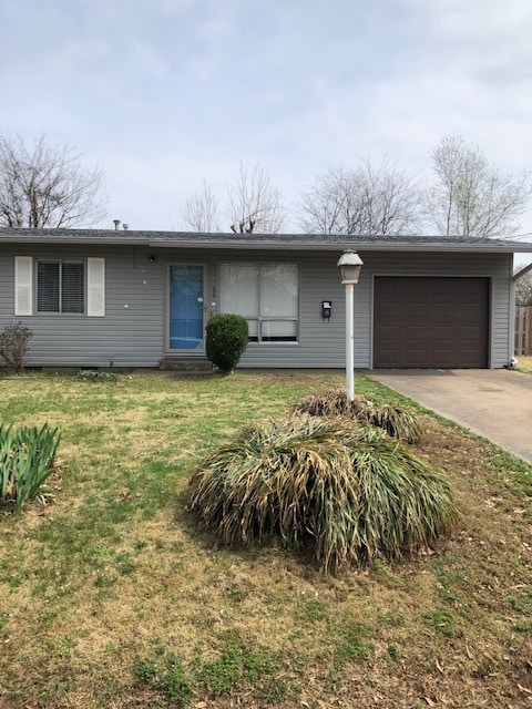 Building Photo - 422 Robinette St