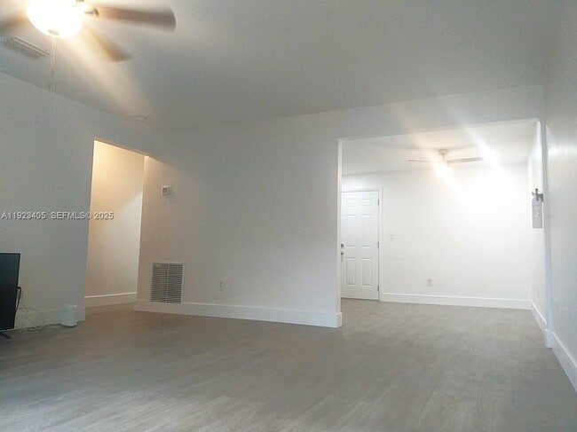 Photo - 980 NW 109th St Unit A
