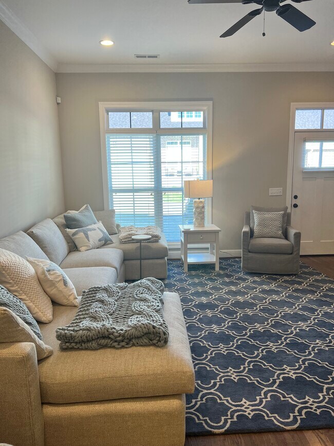 Photo - 512 Bowerwood Cir