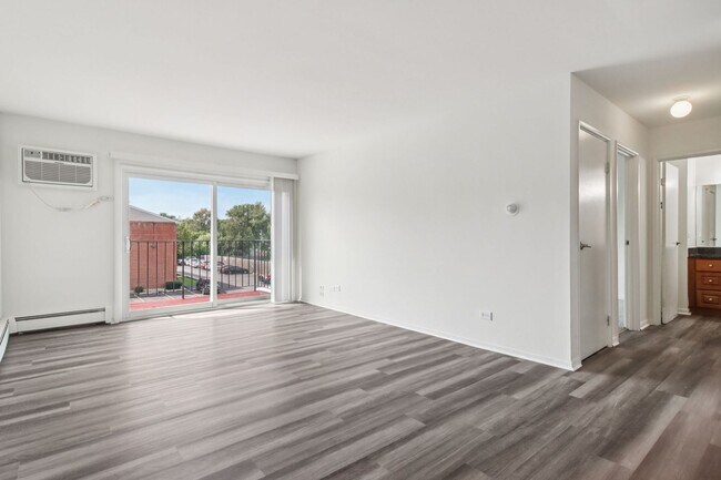 Photo - Georgian Court Apartments