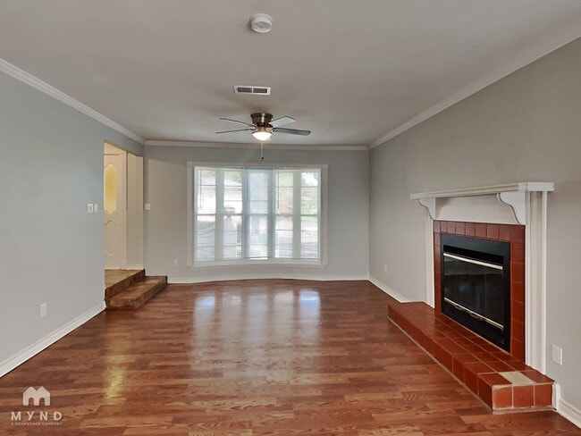 Photo - 108 Brookwood Dr