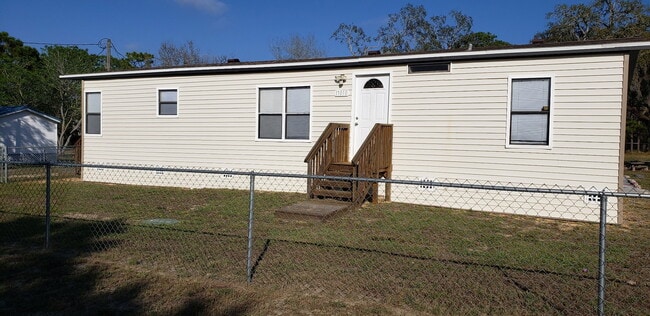 Photo - 17010 Meridian Blvd
