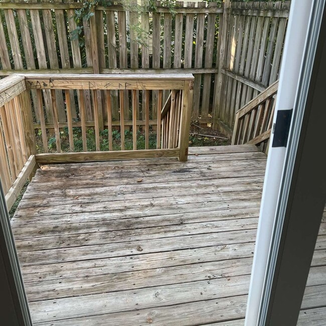Photo - 93 Willowbrook Dr