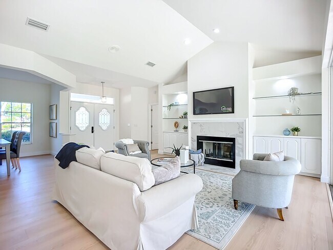 Photo - 2960 Sandringham Pl