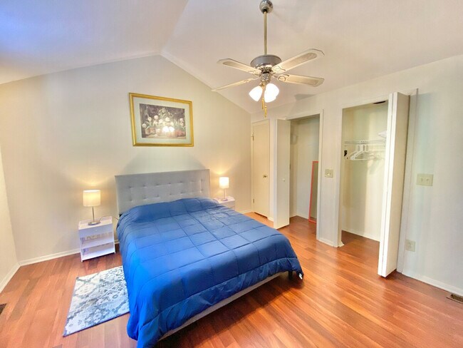 Photo - 1375 Rydalmount Rd Unidad SI ID1061219P