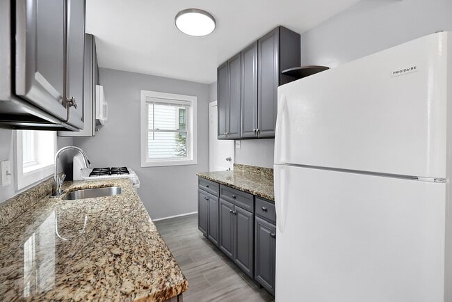 Photo - 608 N Abingdon St