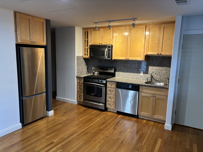 Photo - 66 Merced Ave Unidad A