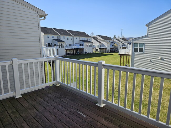 Photo - 201 Amberleigh Ln
