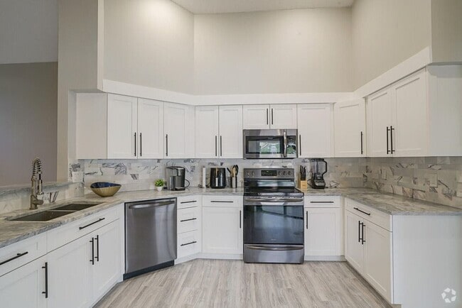 Building Photo - 13834 Geranium Pl Rental