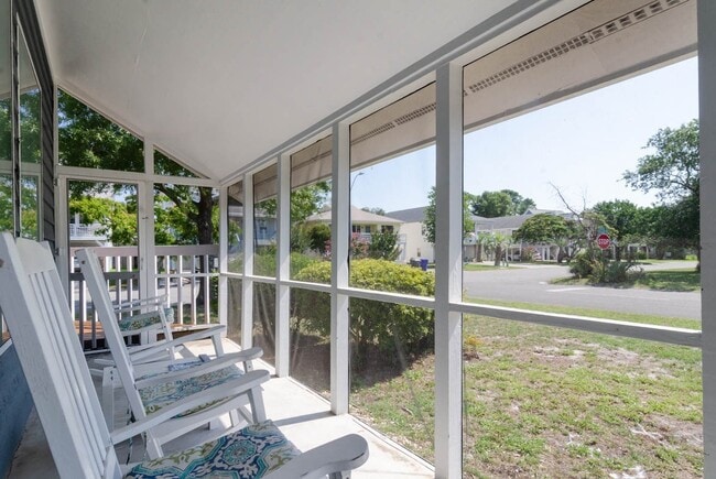 901 Seafarer Dr