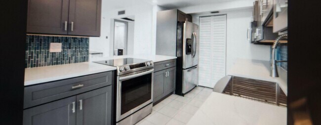 Photo - 859 Jeffery St Unit 509