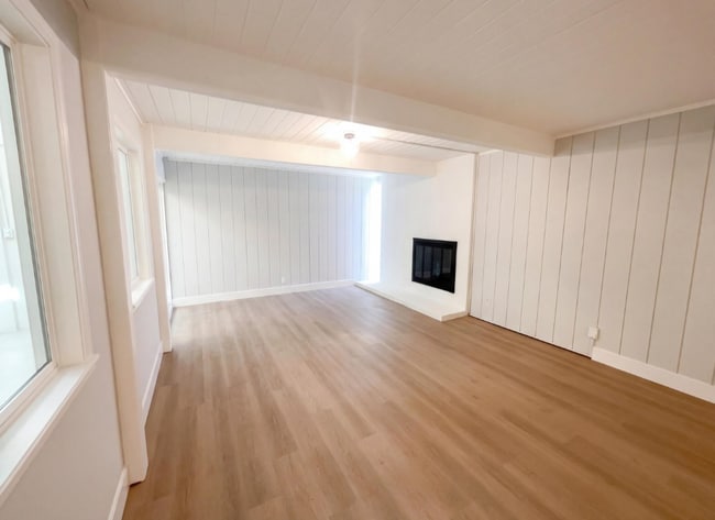 Photo - 2361 Oakmont Dr