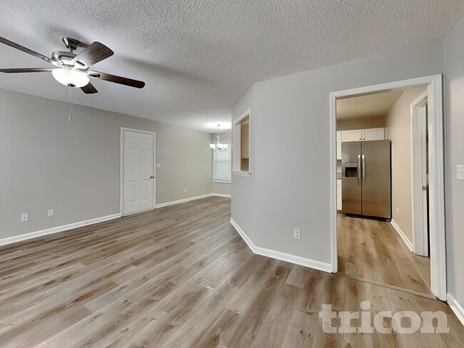 Photo - 73 Seagrave Ct