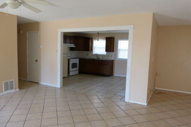 Photo - 3 bedroom 1 bath home.