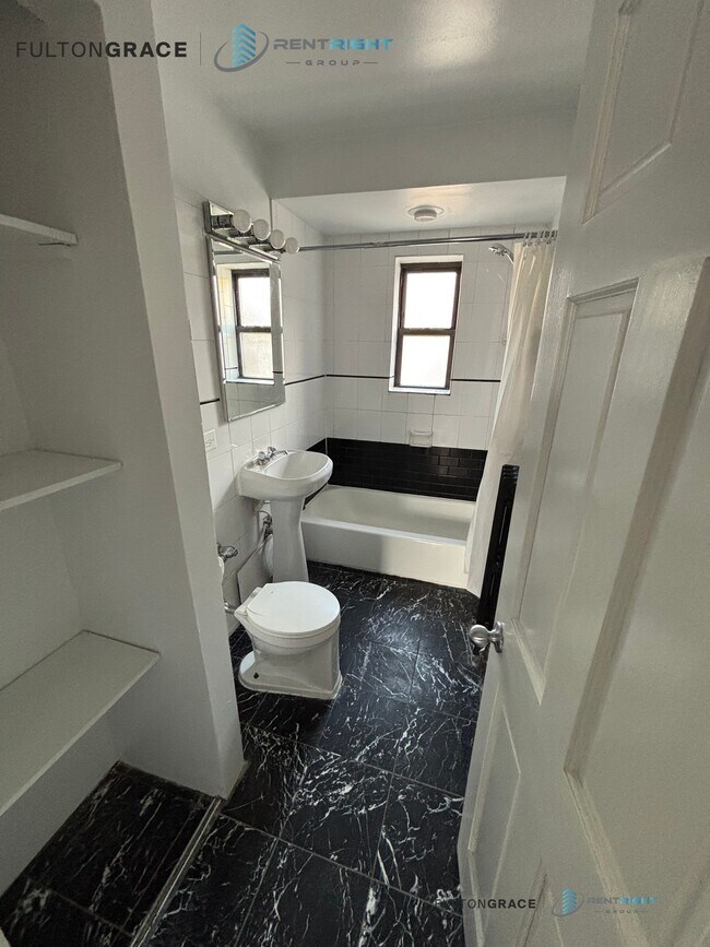 Photo - 4236 N Broadway Unit 4236-201