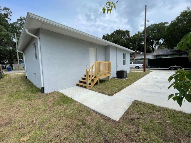 Photo - 8417 N Seminole Ave