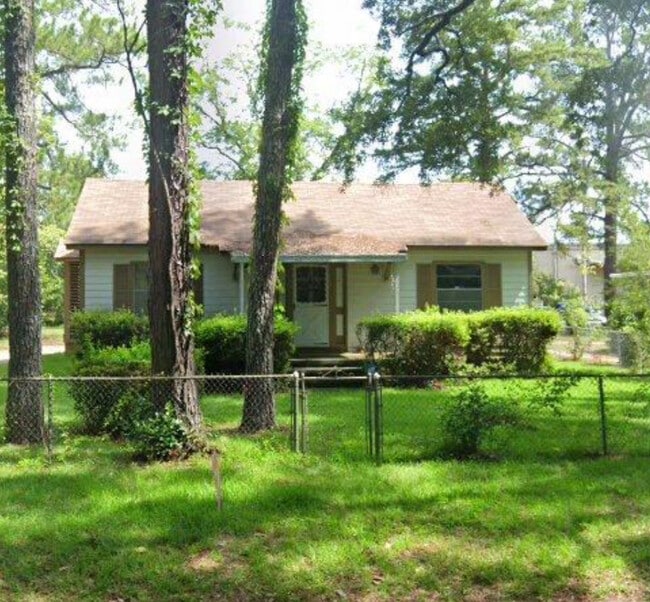 Photo - 1415 W Highland Ave