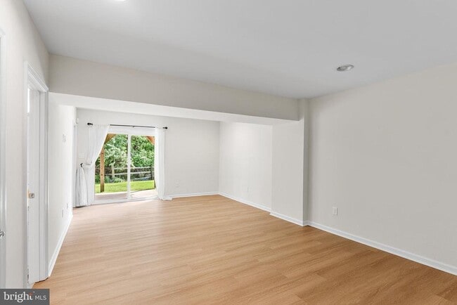 Photo - 18 Grace Dr