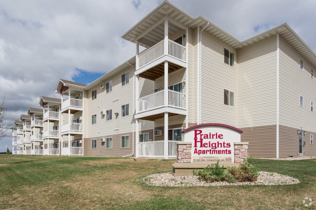 Prairie Heights - Prairie Heights Apartments