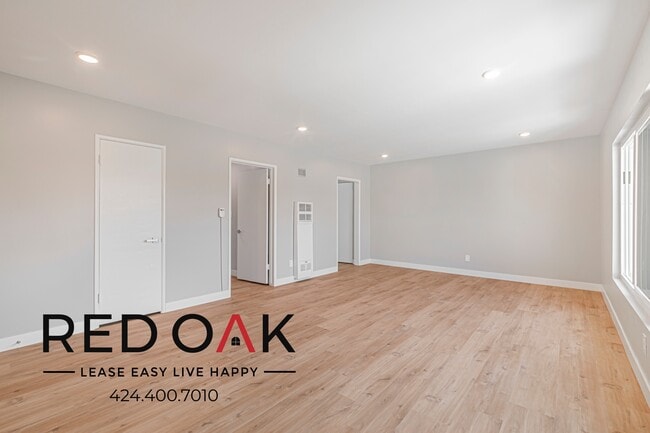 Building Photo - 4646 Coliseum St Unit 11 Rental