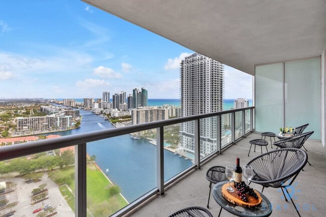 Photo - 2602 E Hallandale Beach Blvd Unidad SI ID1227414P