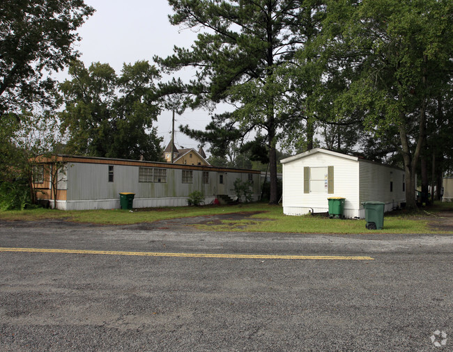 Oglethorpe Court Trailer Park Apartments For Rent in