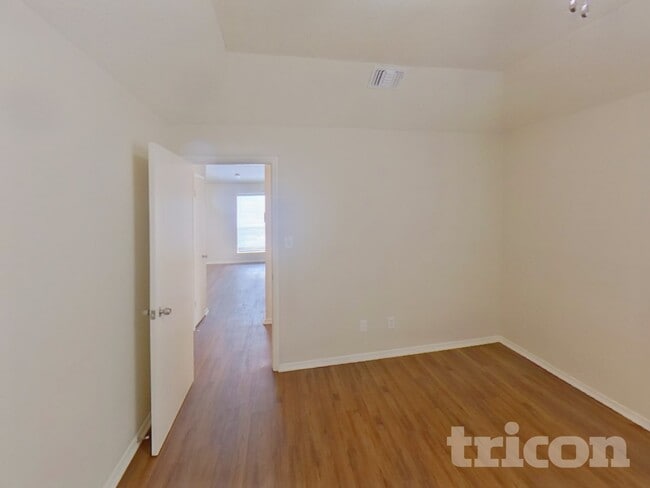 Photo - 602 Snapdragon Trail