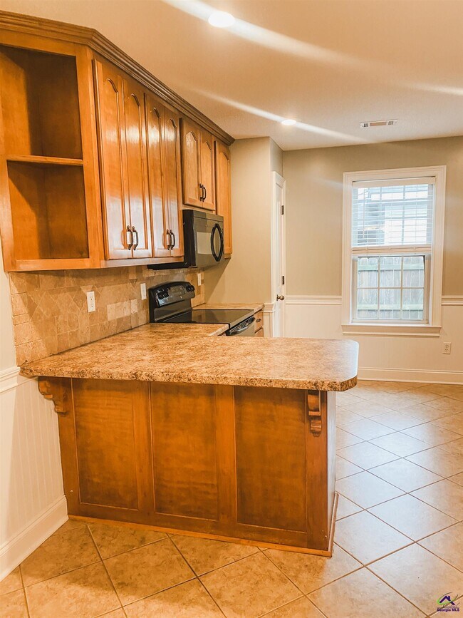 Photo - 609 Wooden Eagle Trail