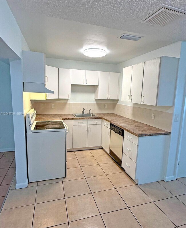 Photo - 12096 Dolphin Dr