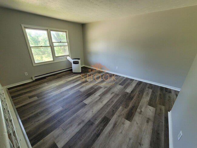 Photo - 3BR/2BA BI-LEVEL ON LAFAYETTE'S SOUTH SIDE