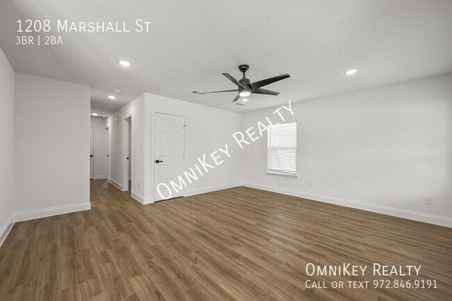 Photo - 1208 Marshall St