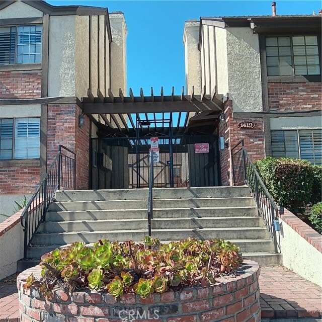Building Photo - 1419 W 179th St Unit 16 Rental