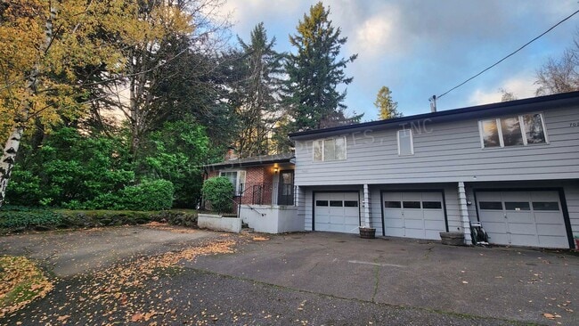 Building Photo - MCCA01 Unit 7025