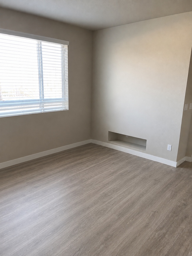 Photo - Spacious 3 Bed / 2.5 Bath Home with Dual Balconies