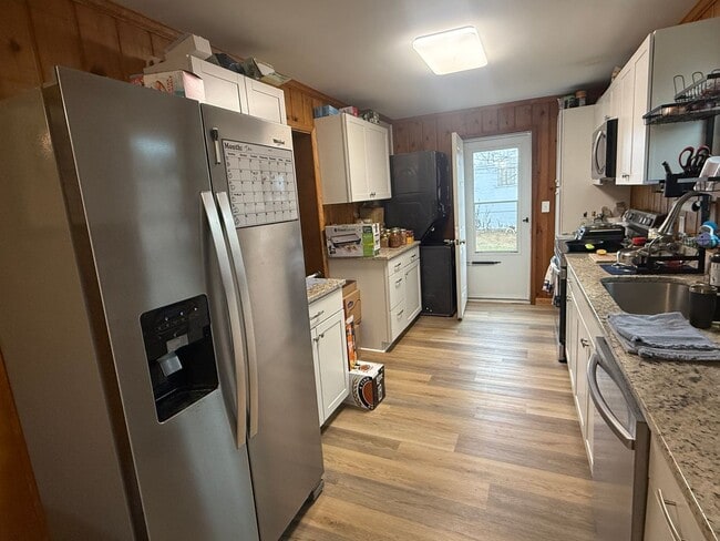 Photo - 312 Woodford St