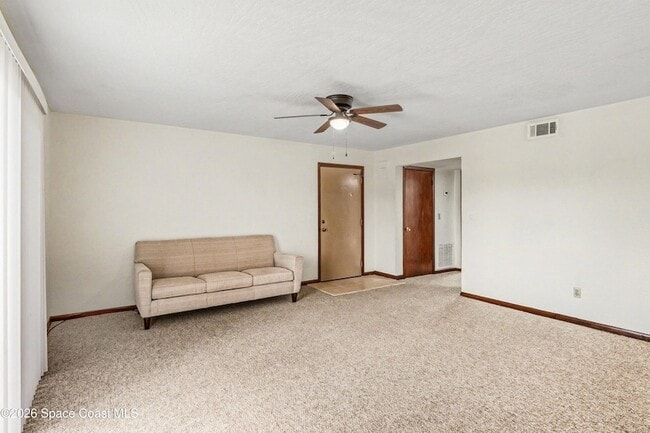 Photo - 1123 Tree Ridge Ln NE