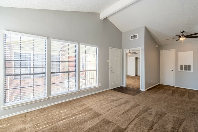 A1IU.jpg - La Prada Place Apartments