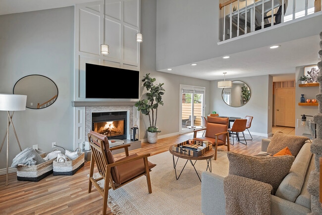 Photo - 830 E Pond View Way