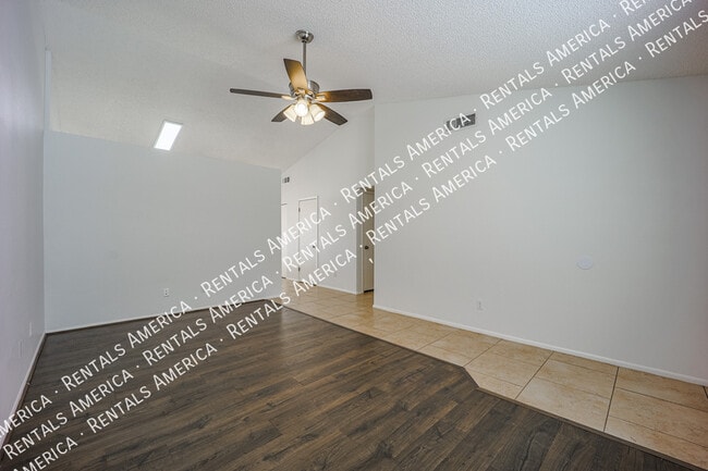 Photo - 1055 N Recker Rd