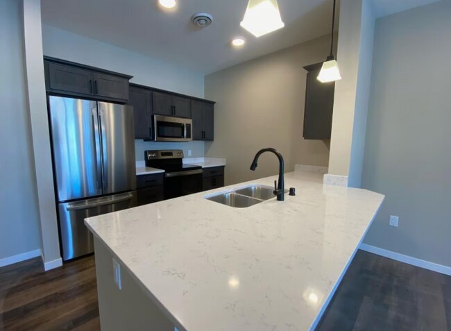 Photo - 608 Pine St Unidad 102