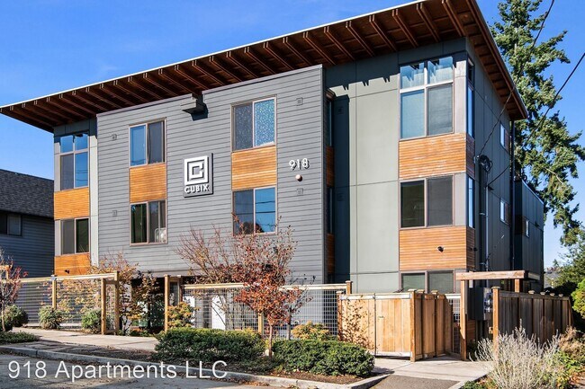 Photo - 918 N 103rd St