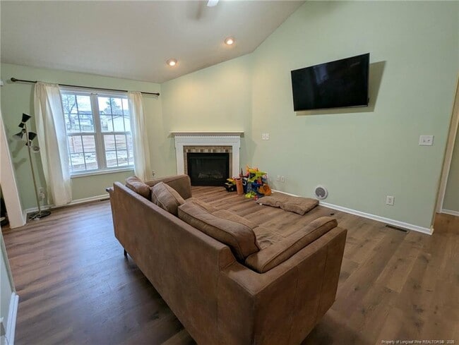 Photo - 45 Copper Loop