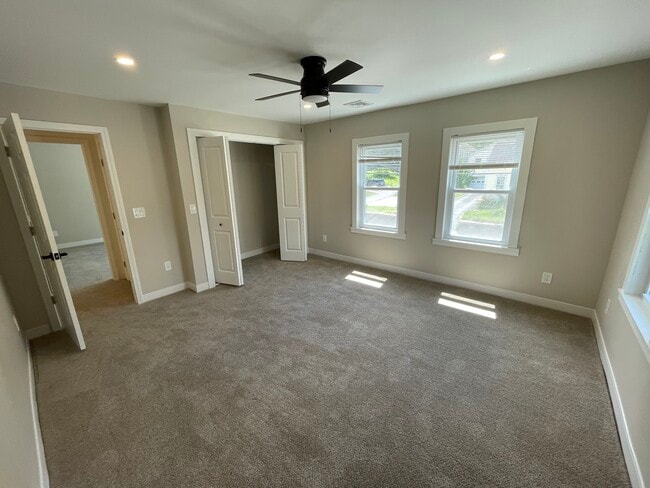Photo - 456 N State St Unit 456 1