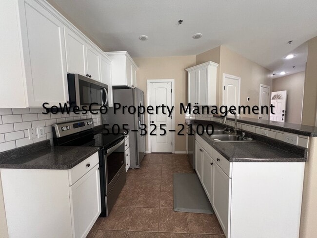 Photo - Beautiful 3 Bedroom Townhome in Central Farmington