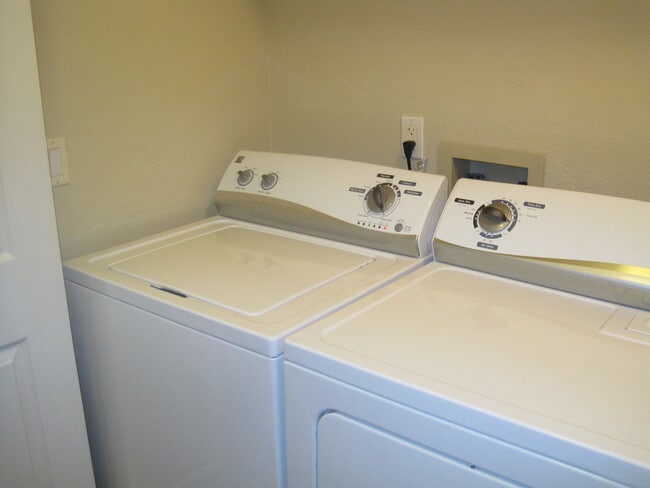 Photo - 3909 Dale Rd Unit #D