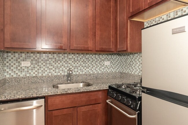 Photo - 562 W Arlington Unidad 113