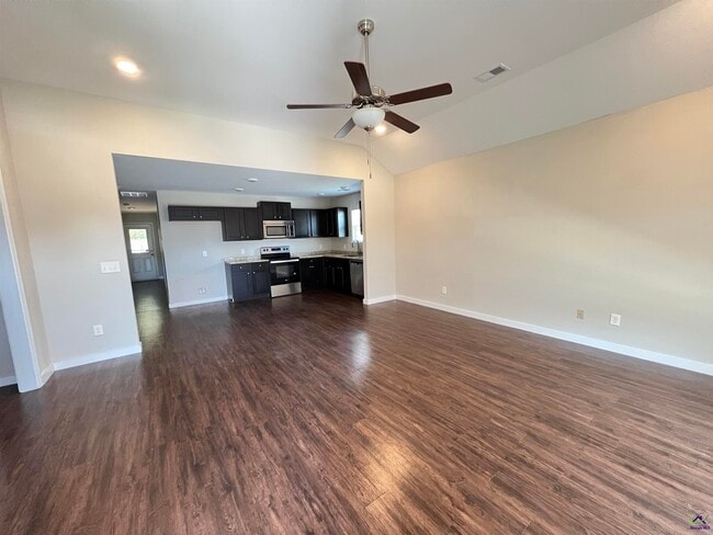 Photo - 126 Jaybee Dr