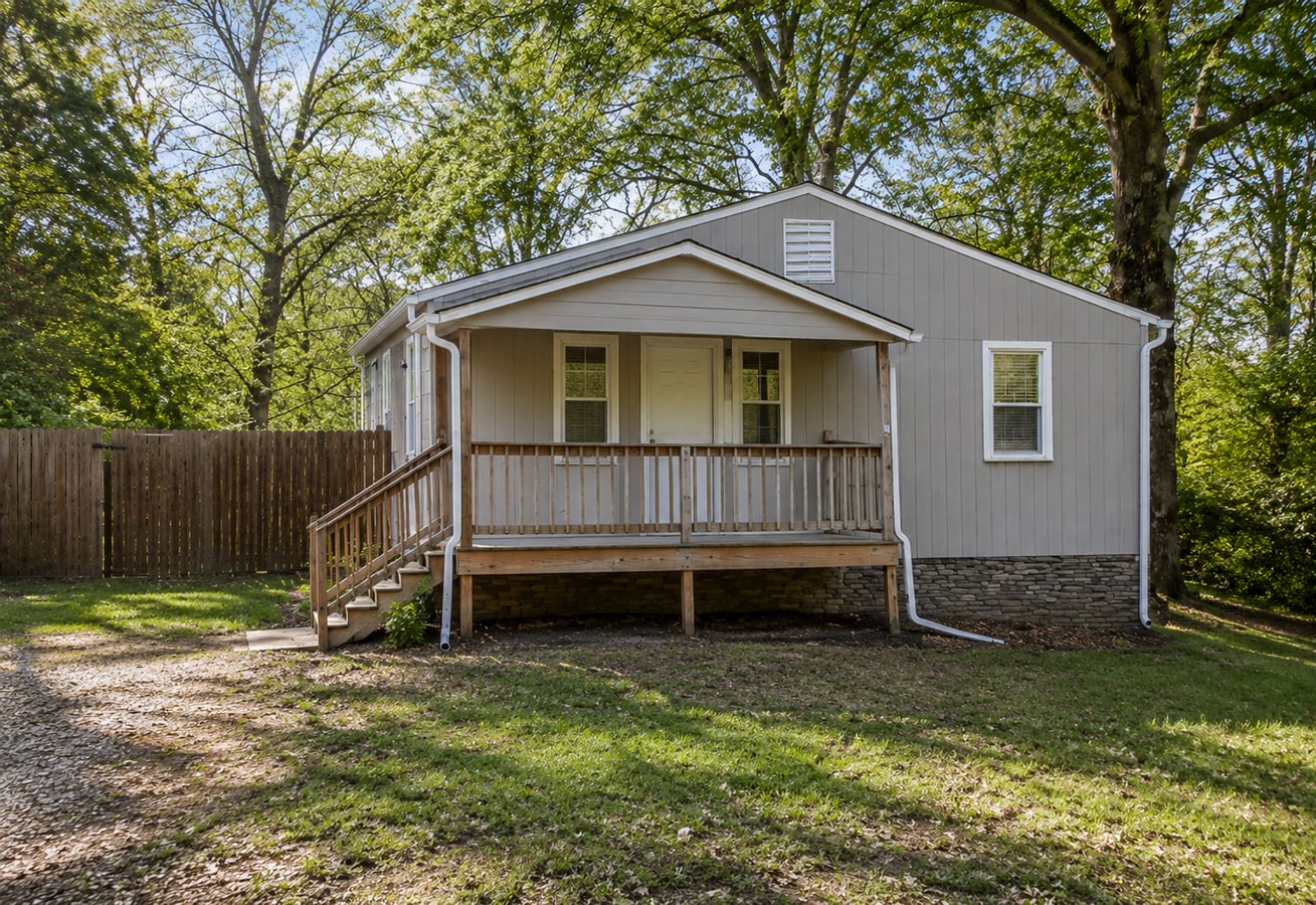 Photo - 5503 NE 49th St